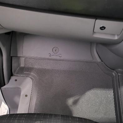 Jack compartment cover