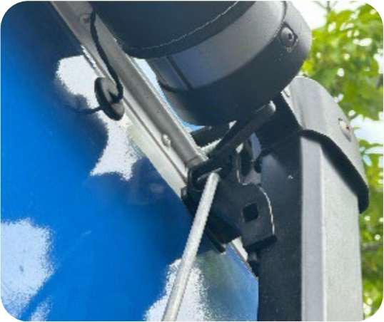 Awning knob anti-clockwise