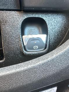 Handbrake location