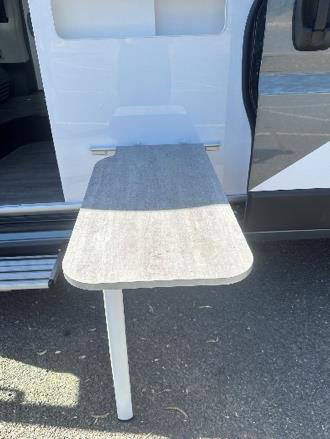 Dining table outside - Diagram 3